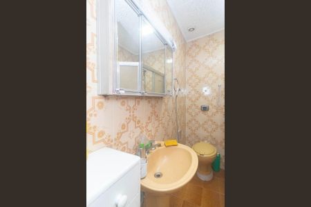 Banheiro 1 de apartamento para alugar com 3 quartos, 150m² em Floresta, Porto Alegre