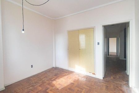 Quarto 1 de apartamento para alugar com 3 quartos, 150m² em Floresta, Porto Alegre
