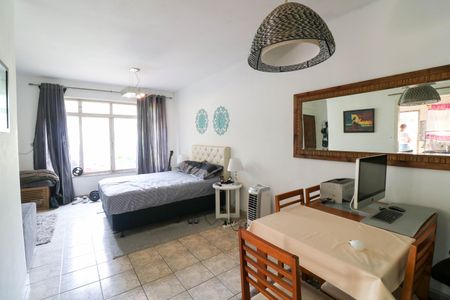 Casa à venda com 4 quartos, 176m² em Jardim Prudência, São Paulo