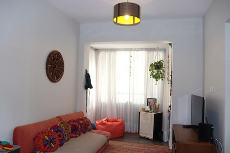Apartamento à venda com 65m², 2 quartos e 1 vagaSala