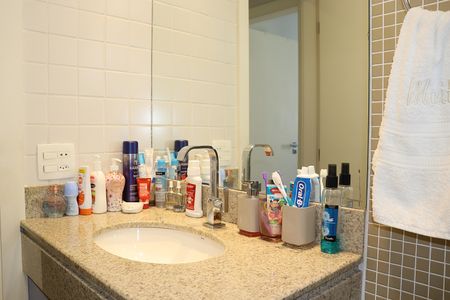 Apartamento à venda com 65m², 2 quartos e 1 vagaBanheiro
