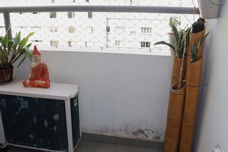 Apartamento à venda com 65m², 2 quartos e 1 vagaVaranda