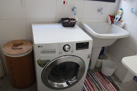Apartamento à venda com 65m², 2 quartos e 1 vagaÁrea de Serviço
