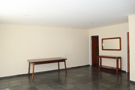 Apartamento à venda com 65m², 2 quartos e 1 vagaSalão de Festas
