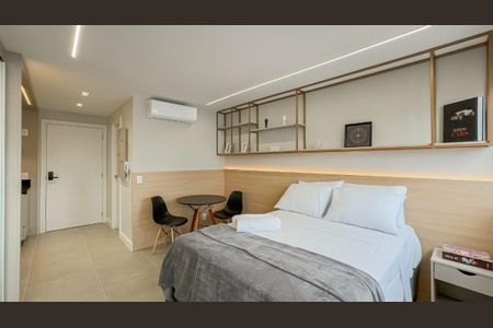 Quarto de apartamento para alugar com 1 quarto, 25m² em Rio Branco, Porto Alegre