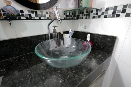 Apartamento à venda com 87m², 2 quartos e 1 vaga Apartamento à venda com 87m², 2 quartos e 1 vagaBanheiro 1