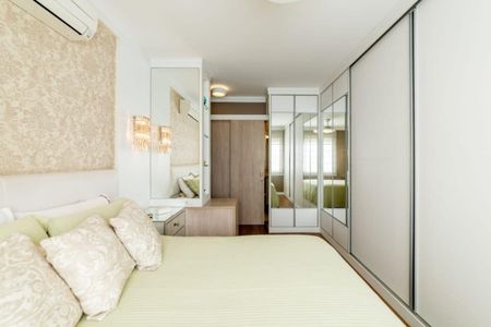 Quarto 2 de apartamento para alugar com 2 quartos, 69m² em Jardim Botânico, Porto Alegre