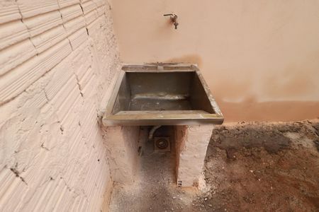 Casa para alugar com 170m², 1 quarto e 6 vagasBanheiro