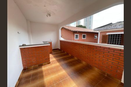 Casa à venda com 272m², 4 quartos e 3 vagas Casa à venda com 272m², 4 quartos e 3 vagasEdícula