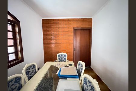 Casa à venda com 272m², 4 quartos e 3 vagas Casa à venda com 272m², 4 quartos e 3 vagasSala de jantar