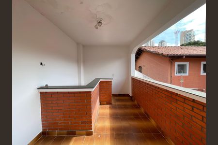 Casa à venda com 272m², 4 quartos e 3 vagas Casa à venda com 272m², 4 quartos e 3 vagasEdícula