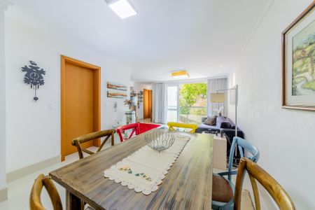 Sala de apartamento à venda com 2 quartos, 82m² em São João, Porto Alegre