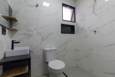 Casa para alugar com 176m², 2 quartos e 2 vagas Casa para alugar com 176m², 2 quartos e 2 vagasBanheiro 1