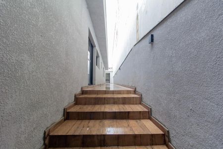 Casa para alugar com 176m², 2 quartos e 2 vagas Casa para alugar com 176m², 2 quartos e 2 vagasCorredor
