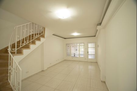 Sala de casa para alugar com 3 quartos, 230m² em Mirandópolis, São Paulo