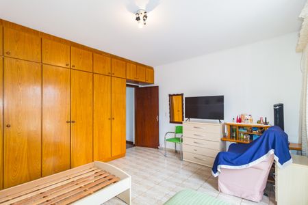 Casa para alugar com 177m², 2 quartos e 2 vagas Casa para alugar com 177m², 2 quartos e 2 vagasQuarto 1