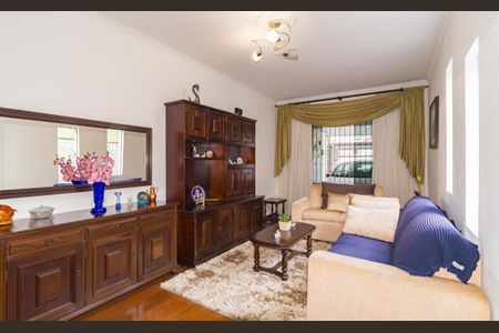 Casa para alugar com 177m², 2 quartos e 2 vagas Casa para alugar com 177m², 2 quartos e 2 vagasSala