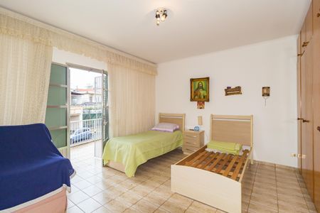 Casa para alugar com 177m², 2 quartos e 2 vagasQuarto 1