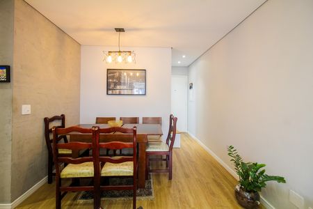 Apartamento para alugar com 70m², 2 quartos e 1 vagaSala