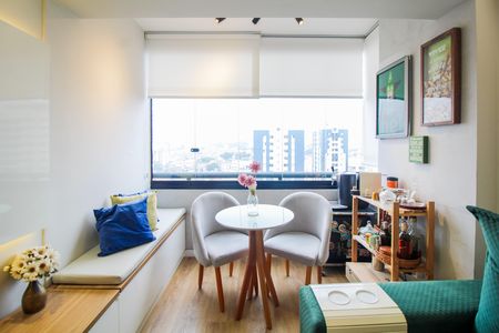 Apartamento para alugar com 70m², 2 quartos e 1 vagaSala