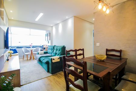 Sala de apartamento para alugar com 2 quartos, 70m² em Jardim Analia Franco, São Paulo