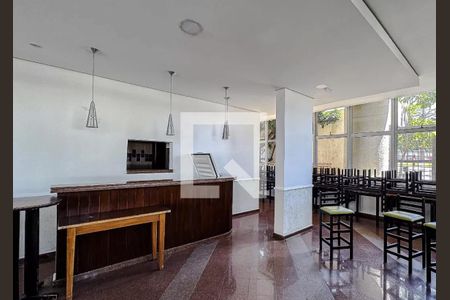 Apartamento para alugar com 70m², 2 quartos e 1 vagaÁrea comum - Salão de festas