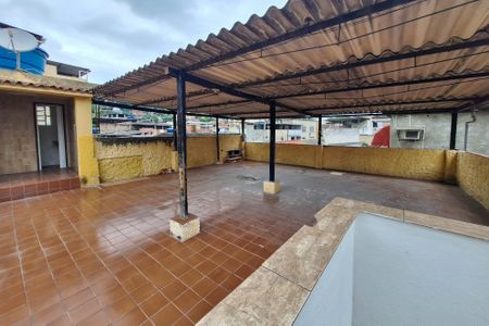Casa à venda com 84m², 3 quartos e sem vaga Casa à venda com 84m², 3 quartos e sem vagaTerraço