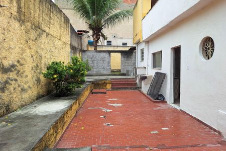 Casa à venda com 84m², 3 quartos e sem vaga Casa à venda com 84m², 3 quartos e sem vagaQuintal