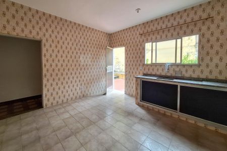 Casa à venda com 84m², 3 quartos e sem vaga Casa à venda com 84m², 3 quartos e sem vagaCozinha