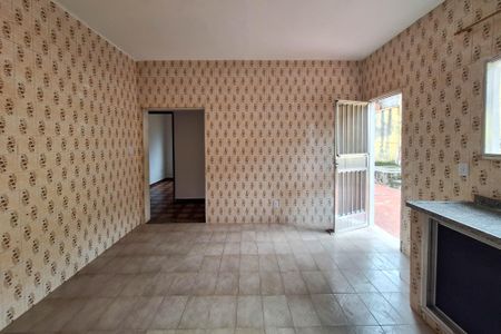 Casa à venda com 84m², 3 quartos e sem vaga Casa à venda com 84m², 3 quartos e sem vagaCozinha