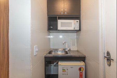 Cozinha de kitnet/studio para alugar com 1 quarto, 9m² em Brooklin, São Paulo