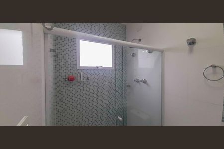 Casa à venda com 460m², 4 quartos e 8 vagasBanheiro da Suíte 3