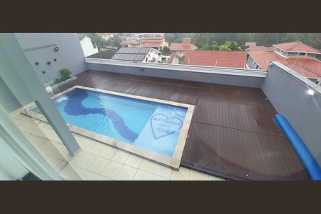 Casa à venda com 460m², 4 quartos e 8 vagasVista da Sala de TV