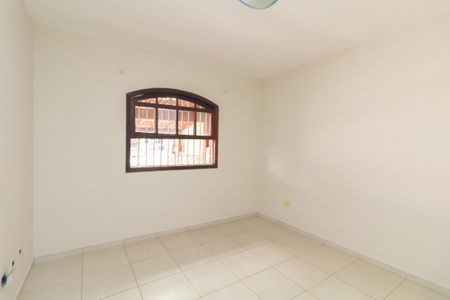 Casa à venda com 136m², 2 quartos e 2 vagas Casa à venda com 136m², 2 quartos e 2 vagasQuarto 2