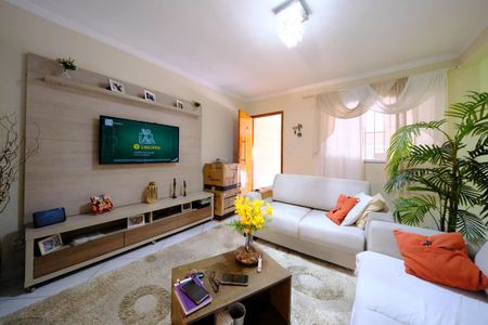 Casa à venda com 3 quartos, 138m² em Jardim Três Marias, São Paulo