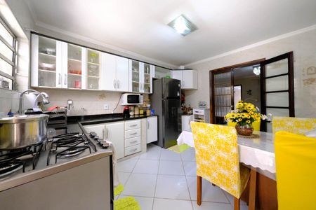 Casa à venda com 138m², 3 quartos e 2 vagasCozinha