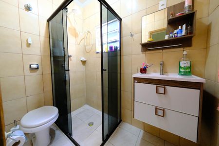 Casa à venda com 138m², 3 quartos e 2 vagasBanheiro da Suíte