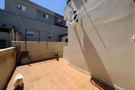 Casa à venda com 138m², 3 quartos e 2 vagasÁrea comum