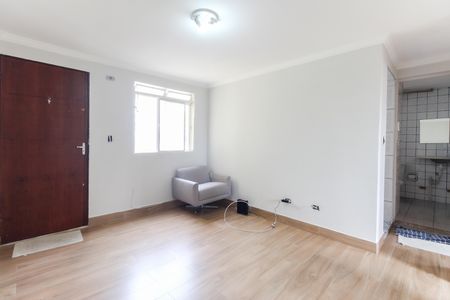 Sala de apartamento para alugar com 2 quartos, 52m² em Jardim Lajeado, São Paulo