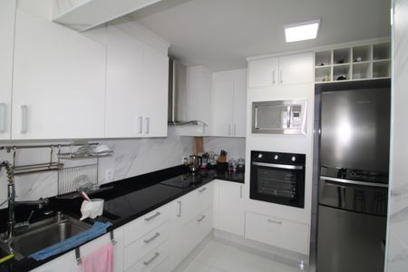 Apartamento à venda com 52m², 2 quartos e 1 vagaCozinha
