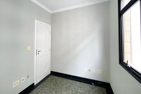 Apartamento para alugar com 210m², 4 quartos e 4 vagasQuarto de Serviço