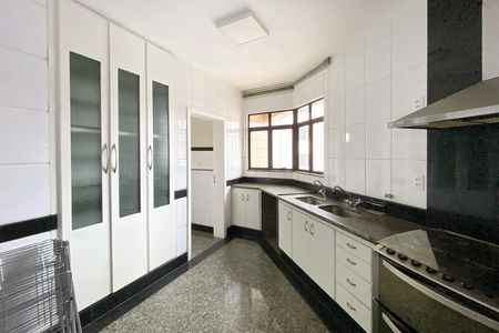Apartamento para alugar com 210m², 4 quartos e 4 vagasCozinha