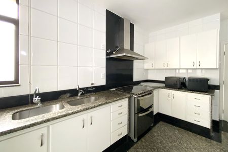 Apartamento para alugar com 210m², 4 quartos e 4 vagasCozinha