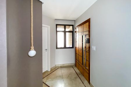 Apartamento para alugar com 210m², 4 quartos e 4 vagasHall