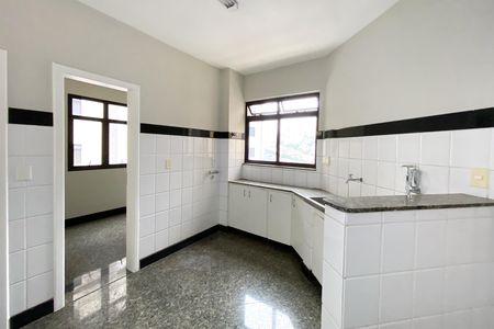 Apartamento para alugar com 210m², 4 quartos e 4 vagasÁrea de Serviço