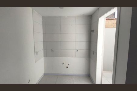 Cozinha de casa de condomínio para alugar com 2 quartos, 89m² em Centro, Canoas