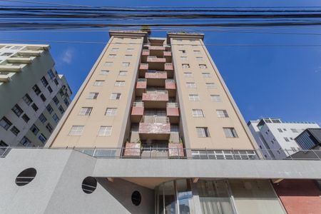 Apartamento para alugar com 95m², 3 quartos e 1 vaga Apartamento para alugar com 95m², 3 quartos e 1 vagaFachada