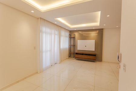 Apartamento para alugar com 95m², 3 quartos e 1 vaga Apartamento para alugar com 95m², 3 quartos e 1 vagaSala