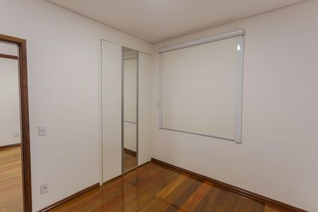 Apartamento para alugar com 95m², 3 quartos e 1 vaga Apartamento para alugar com 95m², 3 quartos e 1 vagaQuarto 3