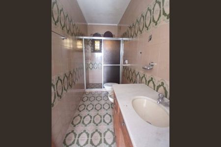 Casa para alugar com 280m², 3 quartos e 1 vaga Casa para alugar com 280m², 3 quartos e 1 vagaBanheiro 2